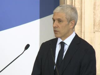 U nepredvidivom svetu mi moramo da imamo standarde