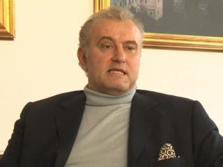 Nismo ni vlast, ni opozicija