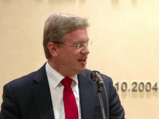 File: Čestitam građanima Srbije na prvim koracima ka EU
