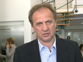 Simić: Svi da plaćaju porez