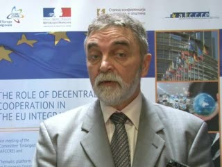 Stanicic: Razlicite nadleznosti za lokalne samouprave